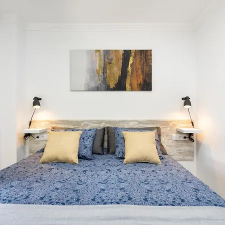 Lägenhet Three Spacious 150m From The Americas Promenade *