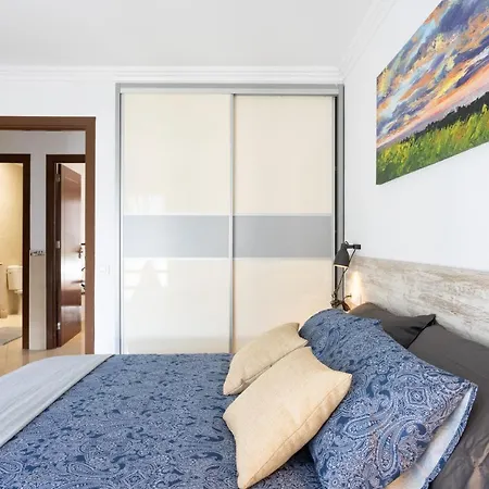 Classbnb - Three Spacious 150m From The Americas Promenade Apartment