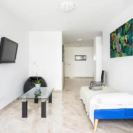 Classbnb - Three Spacious 150m From The Americas Promenade Apartment *