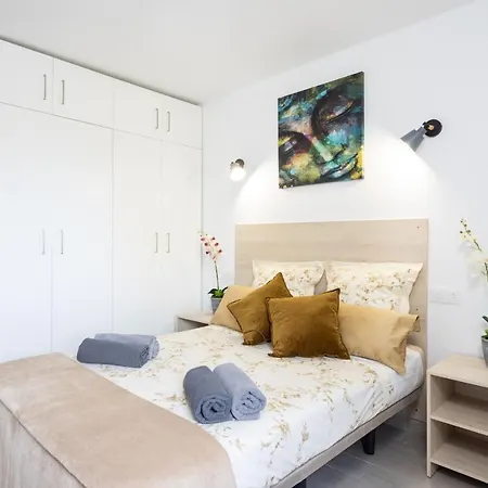 Classbnb - Three Spacious 150m From The Americas Promenade Arona (Tenerife)