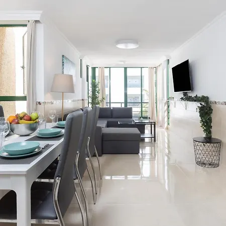 Classbnb - Three Spacious 150m From The Americas Promenade Apartment *