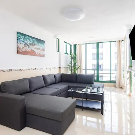 Three Spacious 150m From The Americas Promenade * Arona (Tenerife)