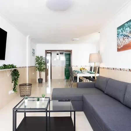 Apartament Three Spacious 150m From The Americas Promenade Arona (Tenerife)