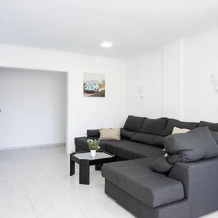 Classbnb - Three Spacious 150m From The Americas Promenade Apartment