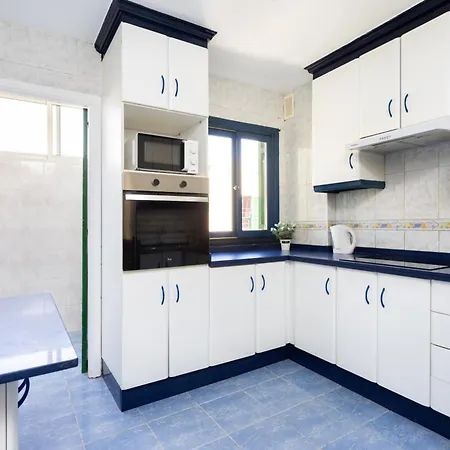 Classbnb - Three Spacious 150m From The Americas Promenade * Arona (Tenerife)