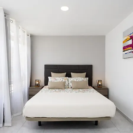 Apartment Classbnb - Three Spacious 150m From The Americas Promenade *